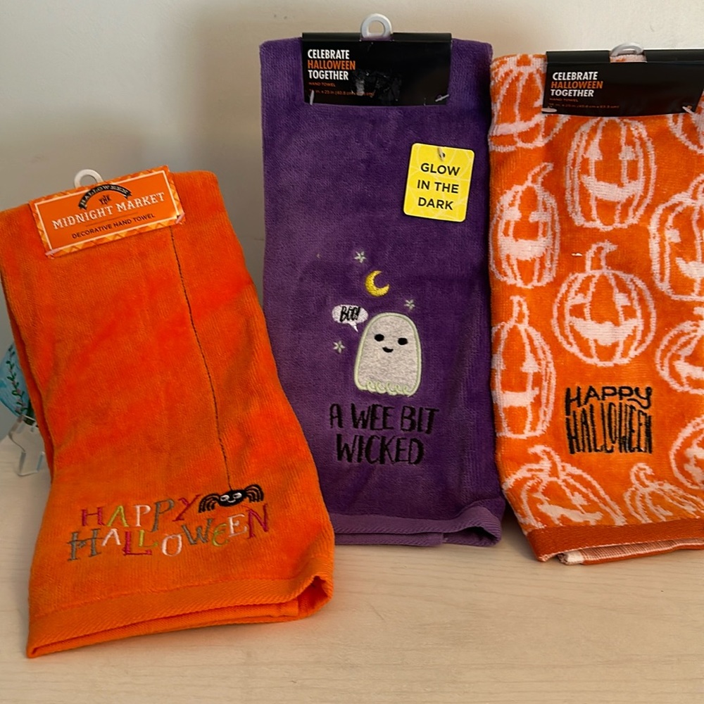 Three brand new Halloween kitchen towels